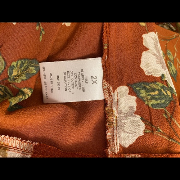 NWOT {Fever} Blouse - Picture 7 of 8
